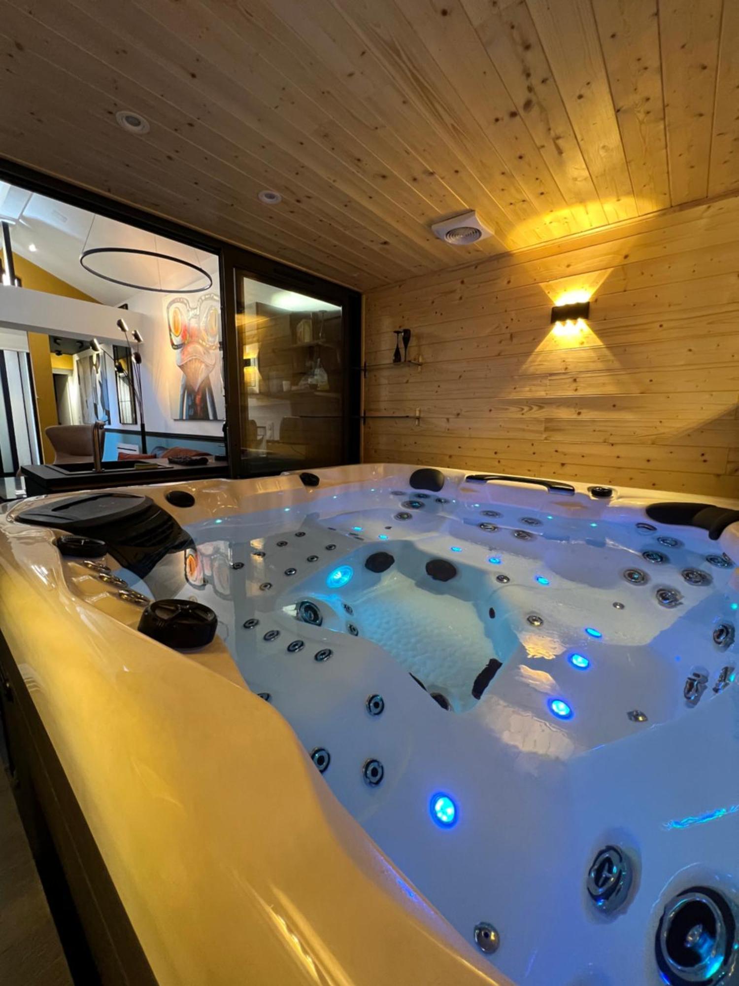 Les Suites De Stanislas Jacuzzi & Spa Νανσύ Εξωτερικό φωτογραφία